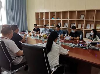 寶安區(qū)領(lǐng)導(dǎo)和街道辦領(lǐng)導(dǎo)來(lái)森瑞普考察